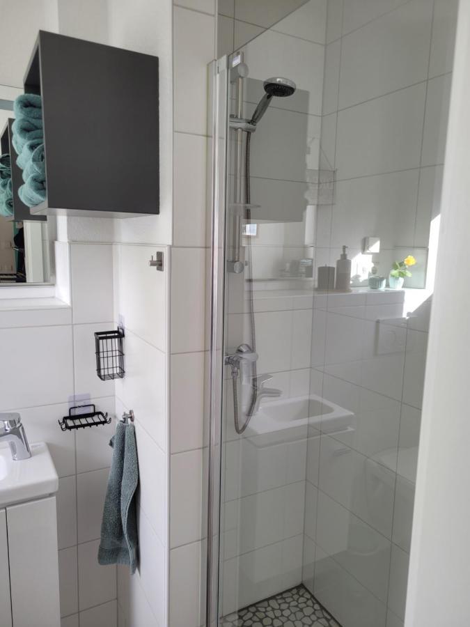 Lin'S Place - Private Room With Bath Near Fair Hanôver Exterior foto